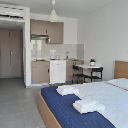 公寓 Tefkrou Anthia 9 Apts