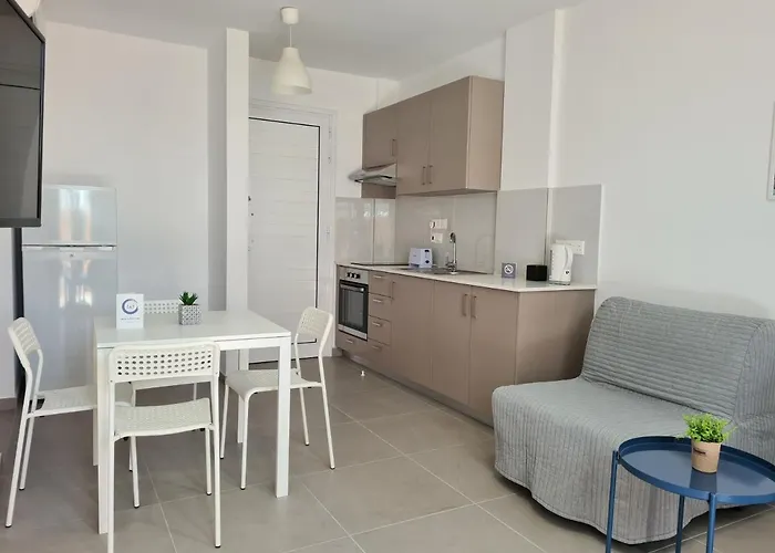 Tefkrou Anthia 9 Apts Appartamento